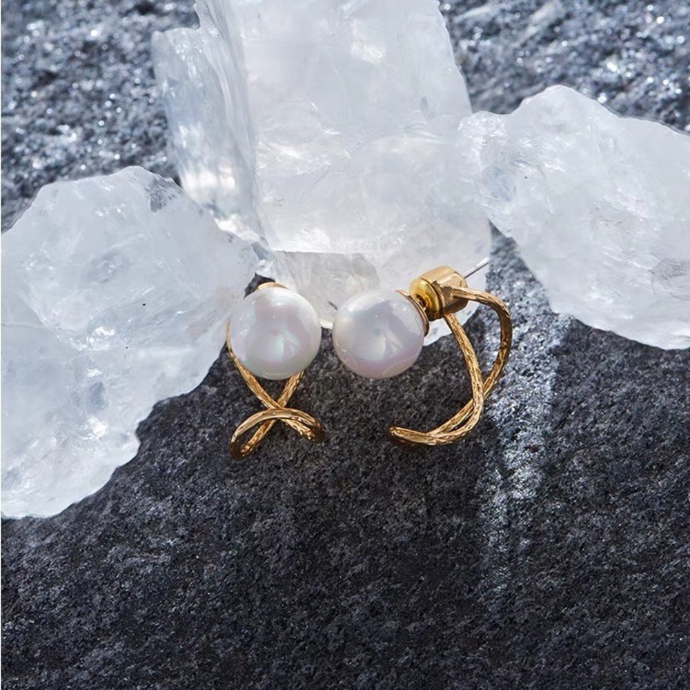 earring - Picture 6 of 7